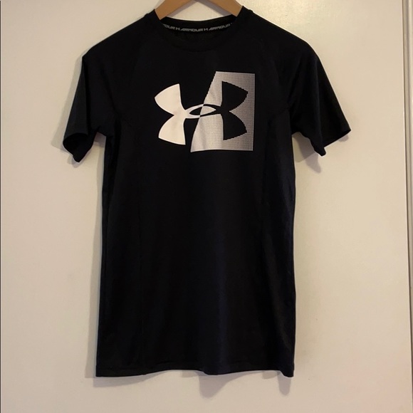 Under Armour Shirt
Size Youth XL